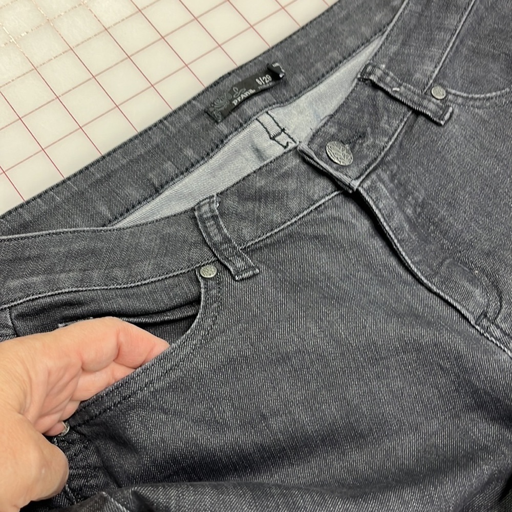 PRANA Jada Grey/Charcoal Demin 5 Pocket Straight Leg Organic Cotton Jean SZ 8/29 - Picture 5 of 16